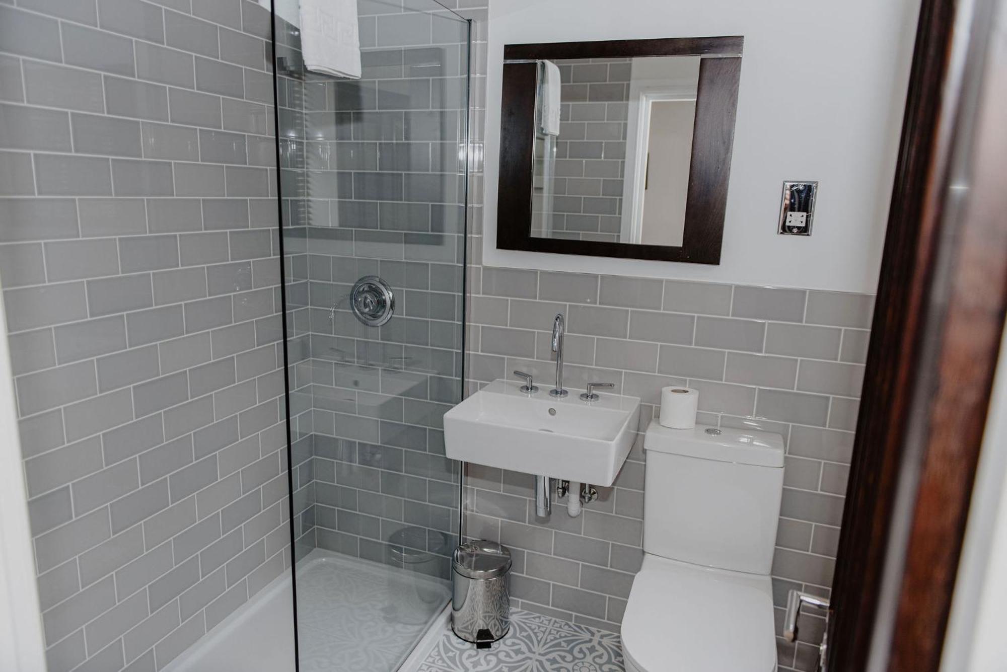 Woodlands Hotel Leeds  Extérieur photo